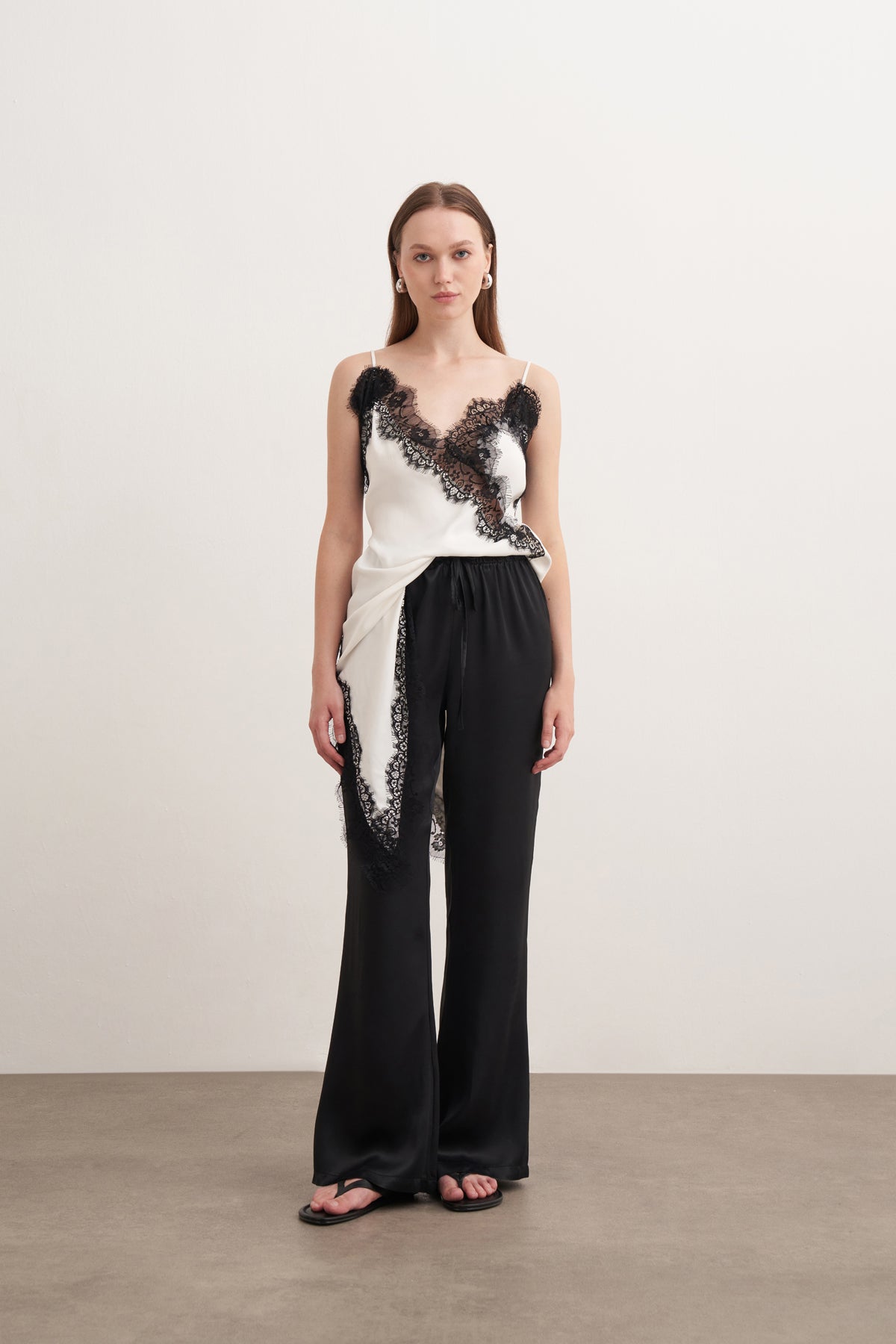 İspanyol Paça Saten Pantolon