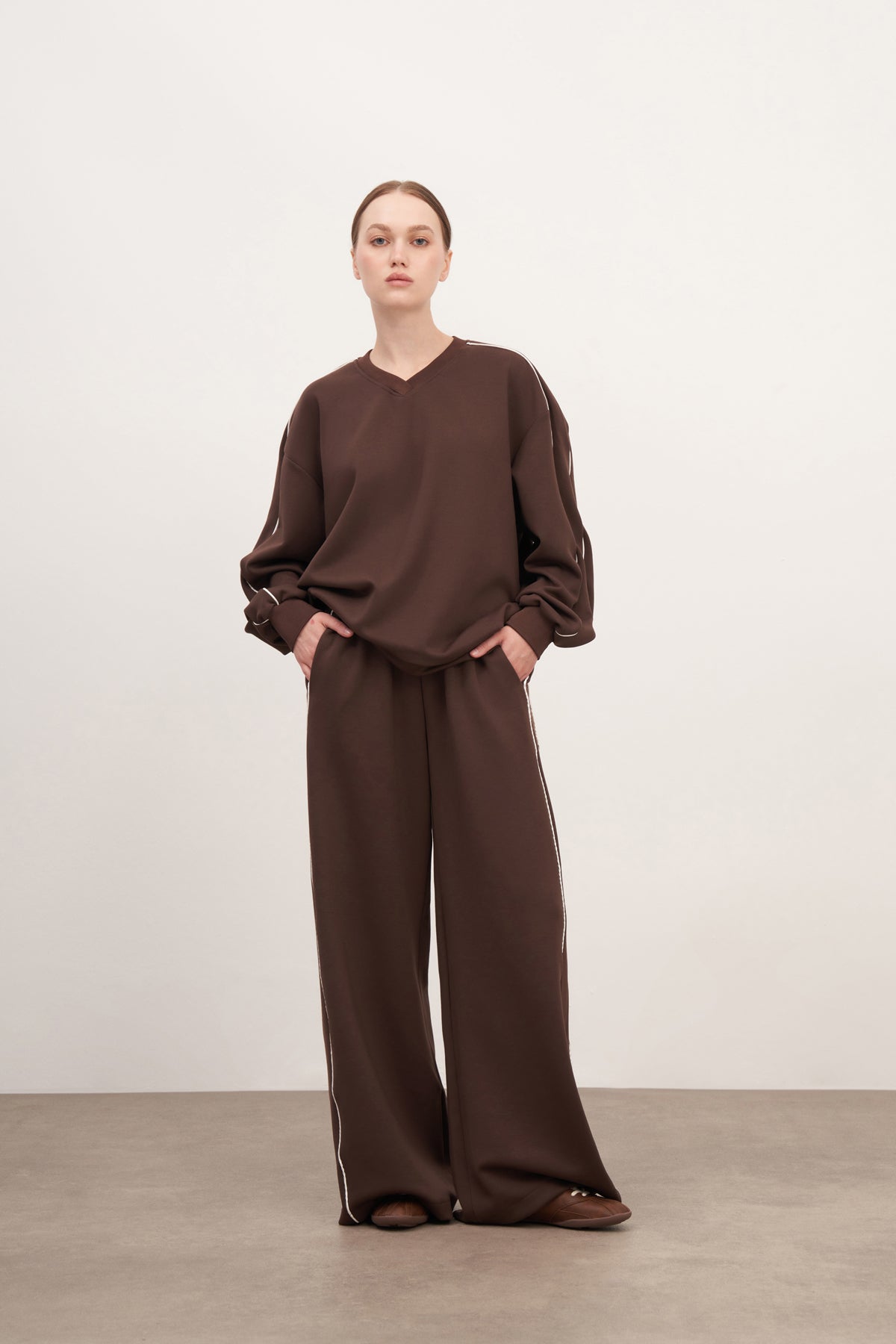 V Yaka Oversize Eşofman Takımı