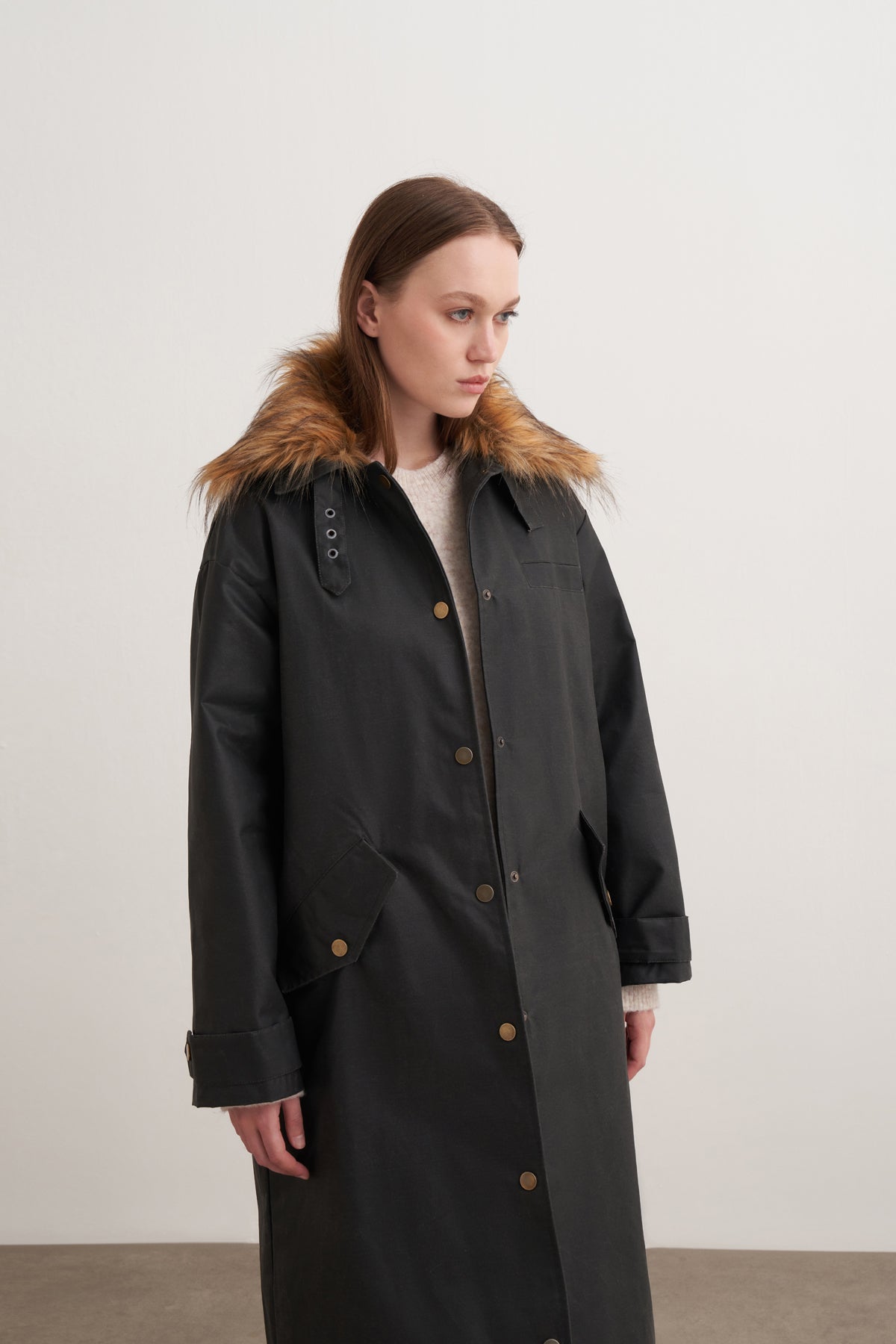 Mumlu Görünümlü Uzun Trençkot