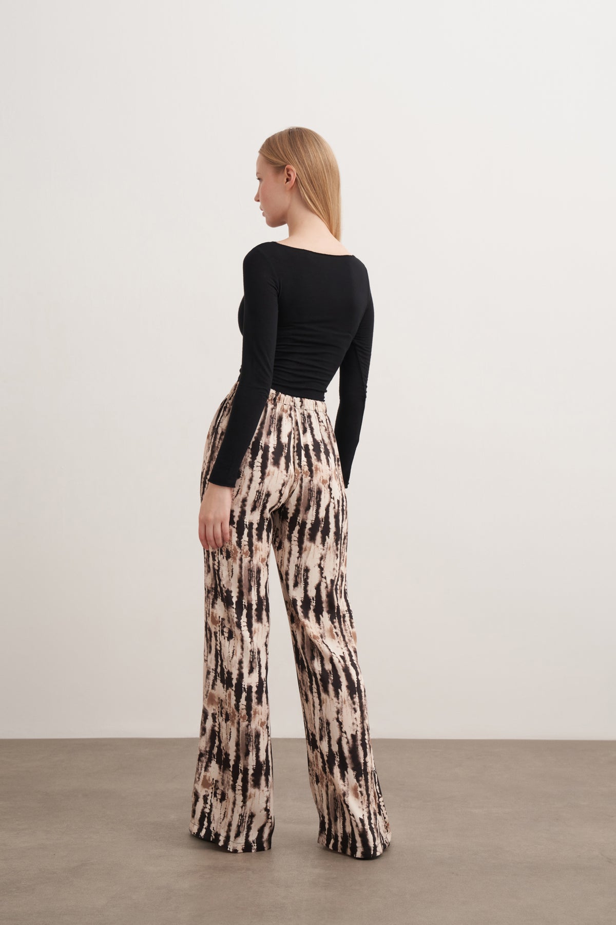 İspanyol Paça Saten Pantolon