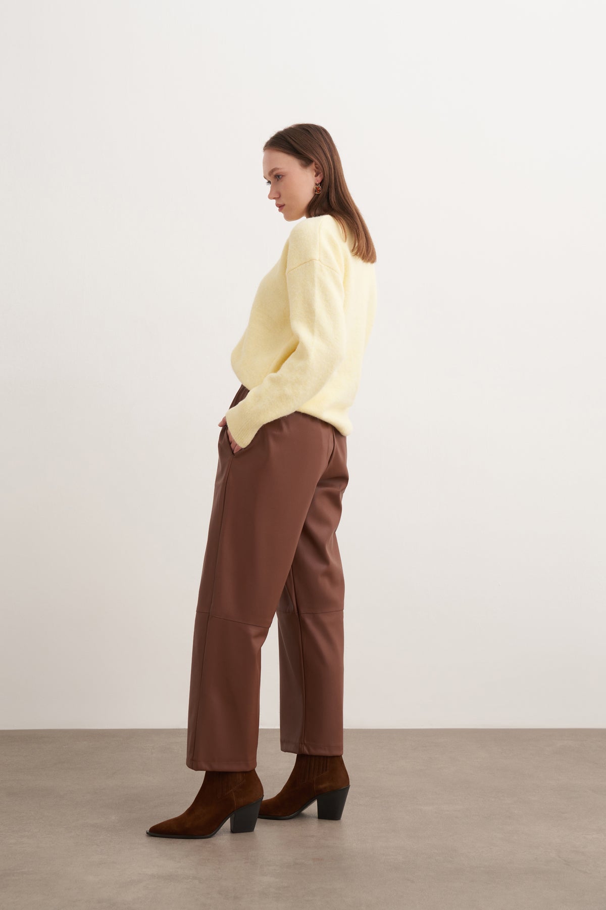 Beli Lastikli Deri Pantolon