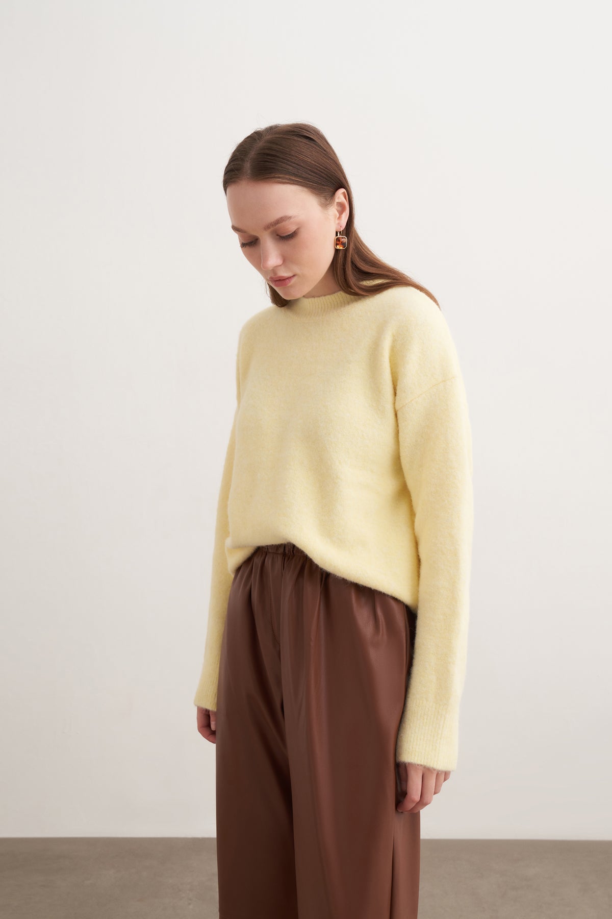 Yumuşak Dokulu Triko Kazak