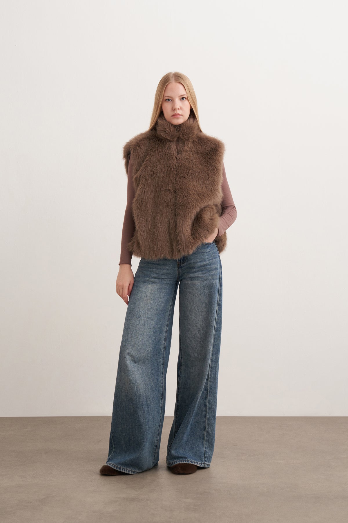 Fermuarlı Dik Yaka Kürk Yelek