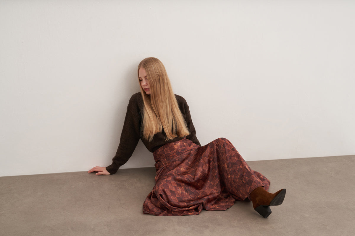 Kareli Saten Volanlı Etek