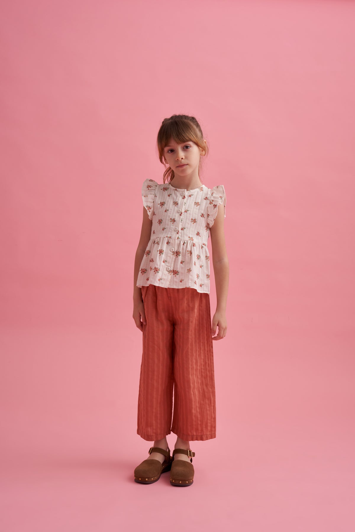 Kendinden Dokulu Çiçekli Gömlek Pantolon Takım