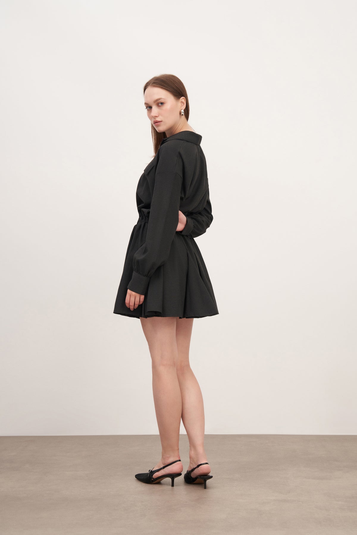 Volanlı Kısa Gömlek Elbise