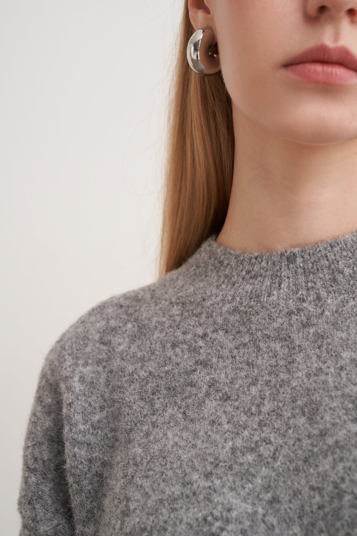 Yumuşak Dokulu Triko Kazak