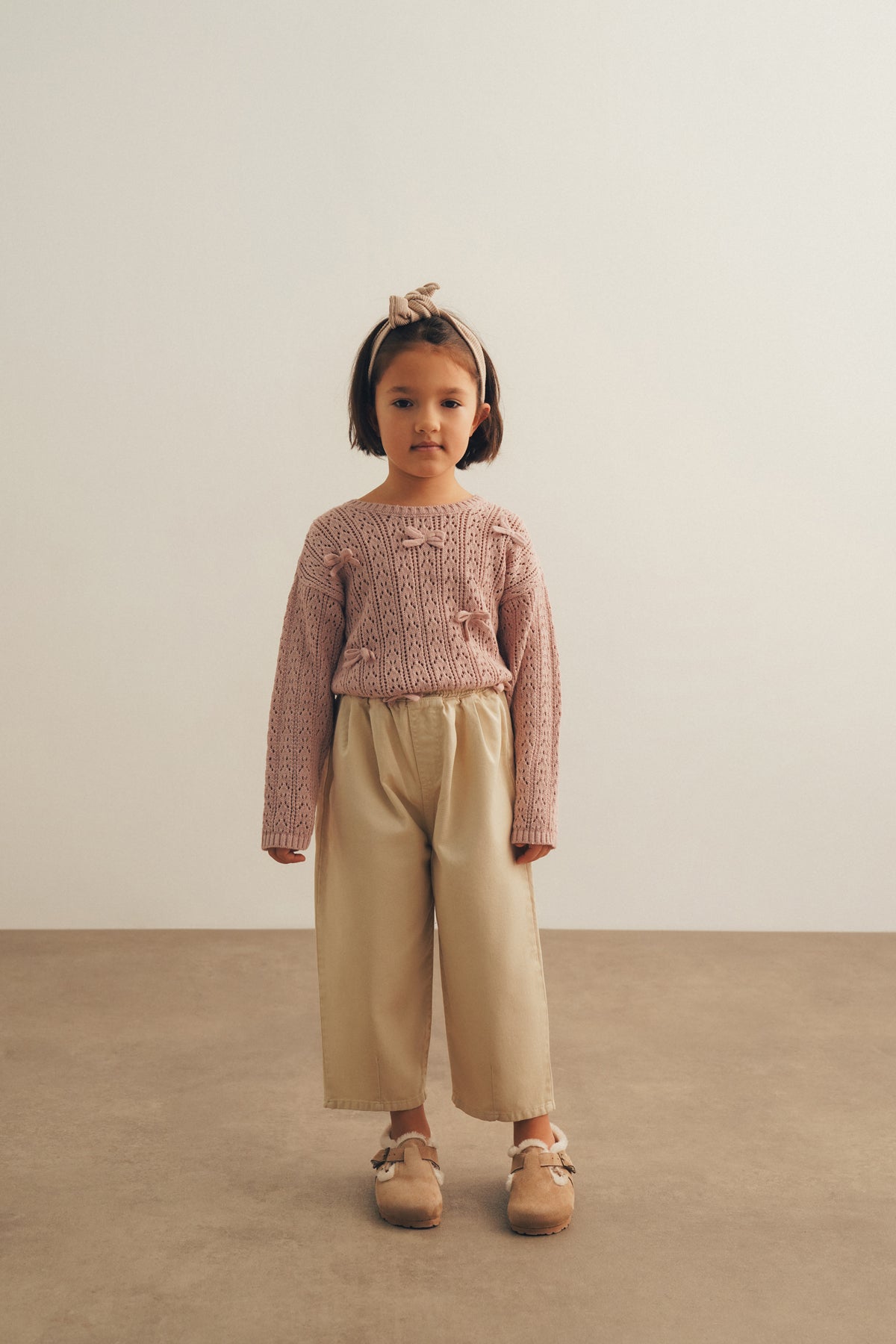 Kurdele Detaylı Triko Kazak