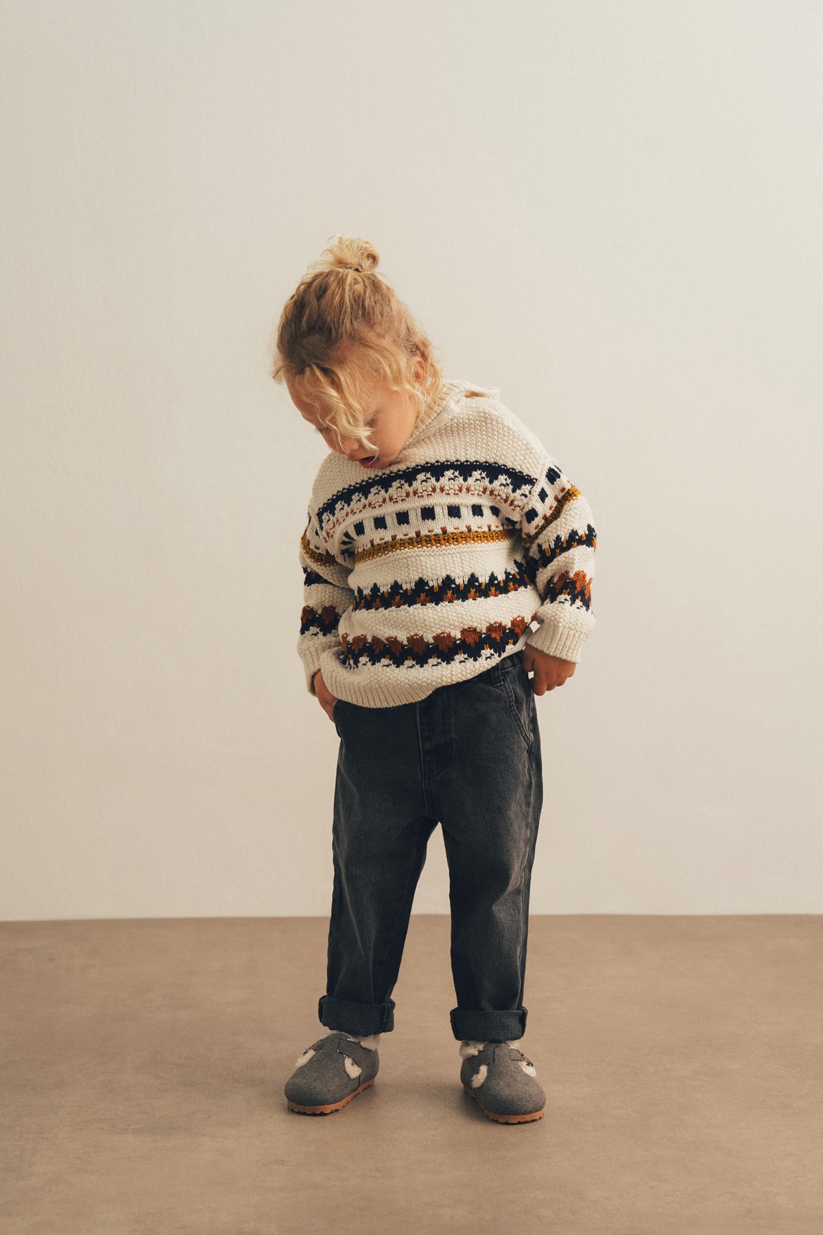 Etnik Desenli Kapüşonlu Triko Kazak