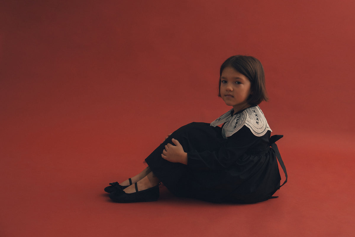 Dantel Yaka Kloş Elbise